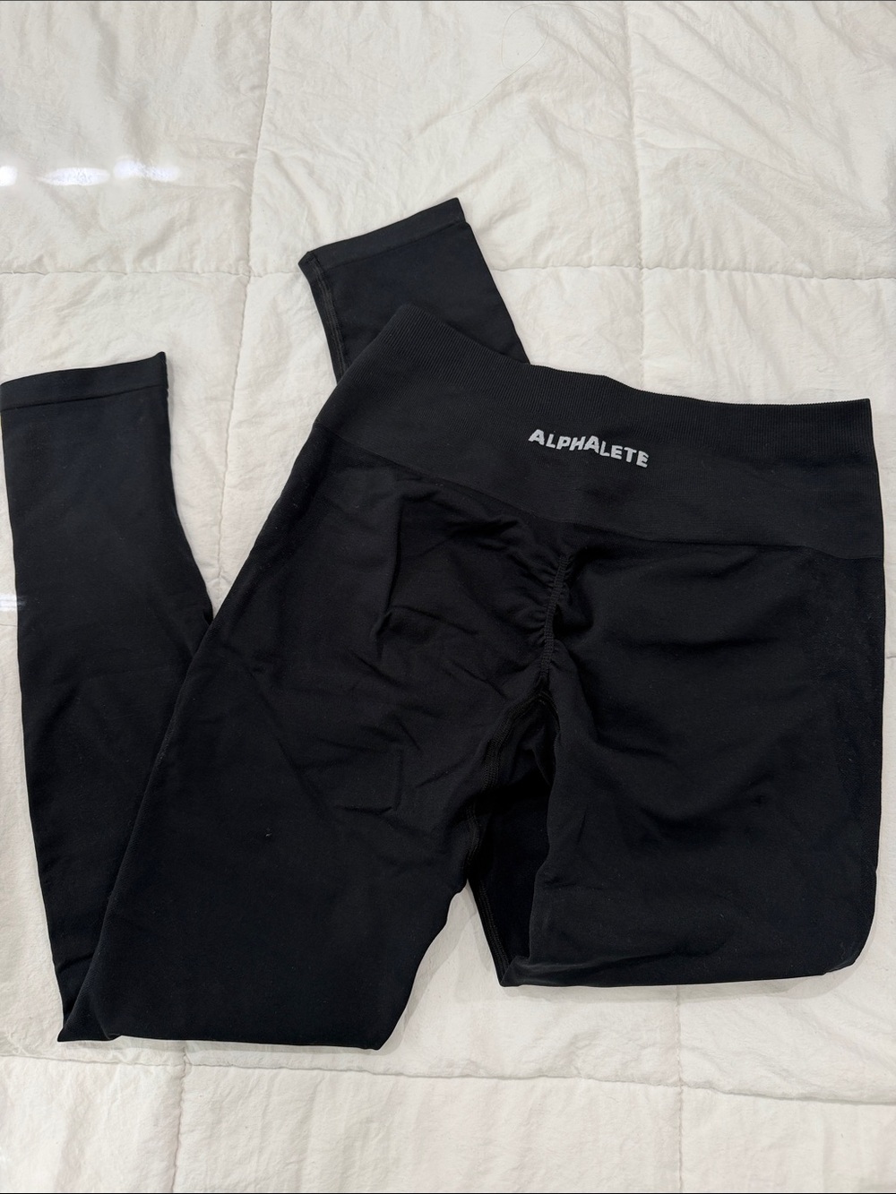 Alphalete Amplify Black High-Waist Leggings